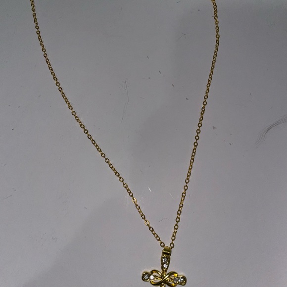 ICED OUT CROSS PENDANT AND GOLD PLATED CHAIN‼️ - Picture 6 of 13